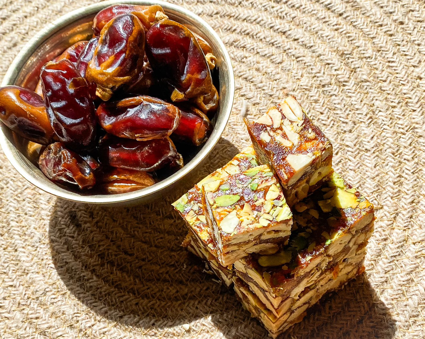 Anjeer Dry Fruits & Seeds Nutri-bar Pack of 12 Bars - 250 gm | ड्रायफ्रुट अंजीर बार