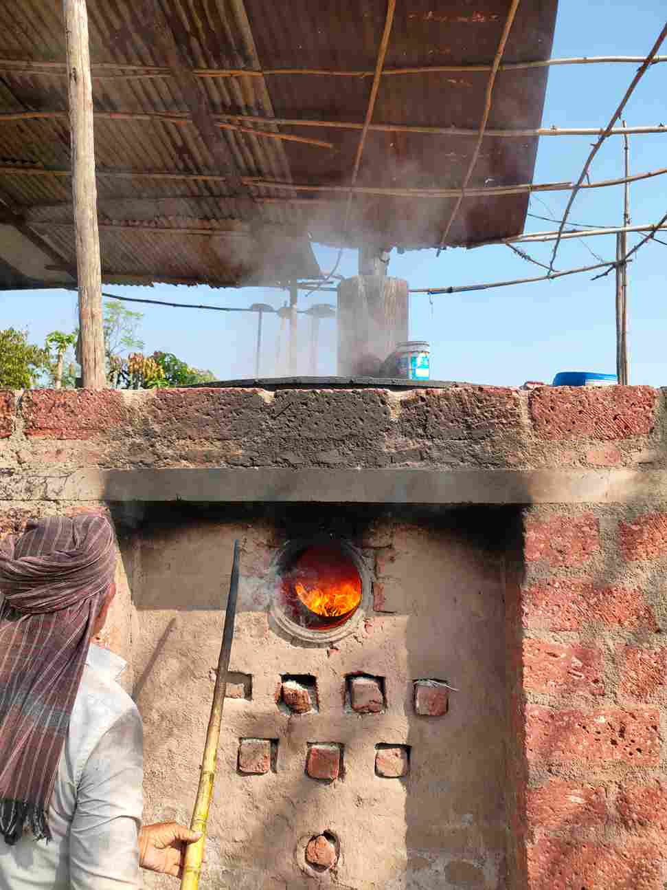 Sangali's जगात भारी Masala Jaggery Slab 930 gm | मसाला गुळ ढेप