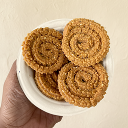 Crunchy & Crispy Chakli 250g | चकली