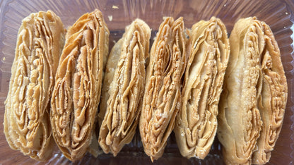 Pudachi Karanji | Deep Fried in Wooden Pressed Groundnut Oil  250g | पुडाची करंजी