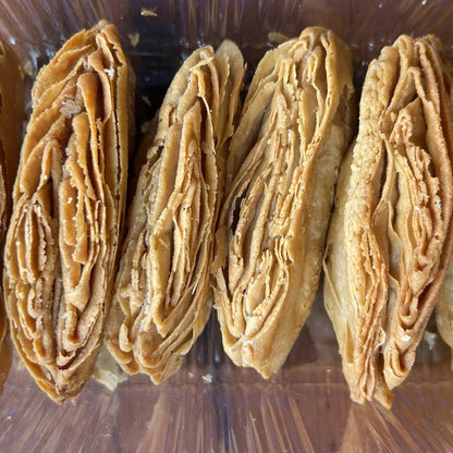 Pudachi Karanji | Deep Fried in Wooden Pressed Groundnut Oil  250g | पुडाची करंजी